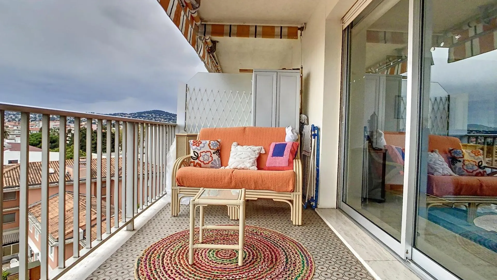 Appartement Vue Mer Juan Les Pins 昂蒂布 0*,  法国